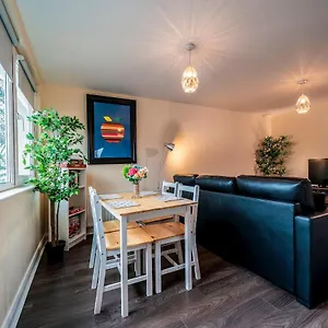  Apartment 1 Bd In Historical W Close To Centre